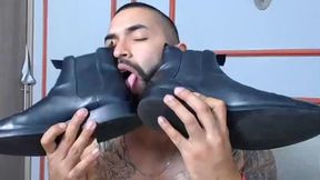 Tyler Jonnes Private Show