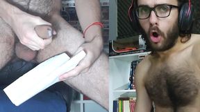 miren los ojos! gay argentino masturbandose y eyaculando gran carga, amateur peludo.