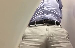 Pauzao Mijando - Big Cock Pissing