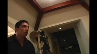 Mehukas peppu iso perse aasialaiset lutka Scarlett Ventura saa anaalisesti munaa Marcos Leonin toimesta