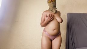 An Asian Fat Girl Trying to Squirt