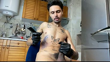 I went to get a tattoo on myself, got a hard-on, jerked off, and had a great orgasm.