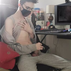 Jerking off while watching gay porn on my computer