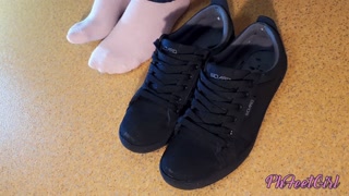 White socks removal and sweaty feet with lots of toejam compilation (foot fetish cure)