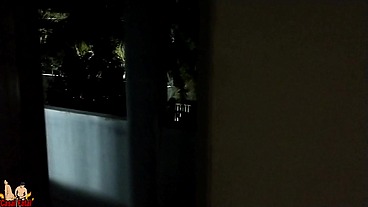 Wife opens the door nude and shows her naked body for pizza delivery guy