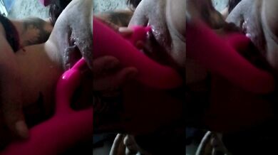 Jugando un rato con mi vibrador mientras mi esposo no está