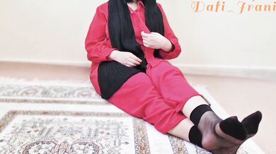 م.ا.م.ا.نش تلفنی بایه غریبه سکسی میحرفه پ.س.ر.ش ت.ه.د.ید.ش میکنه اگ باهام سکس نکنی...(مکالمه فارسی)