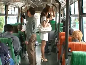 Yuu Asakura´s Ass Is Rubbed With A Cock On The Bus