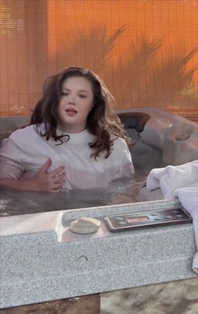 Hot Tub Masterbating