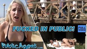 - Blonde in Bikini Gets Big Cock