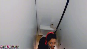 threesome ,two sluts thirsty for yellow piss, drink more than 3 liters in public, argentinian national park!!