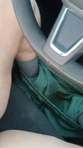Public masturbate my pussy in the car wash, my husband's handjob in traffic! Part 1