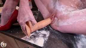 les defis du mardi, voici la recette pour faire jouir aurbeaureal, on malaxe ...