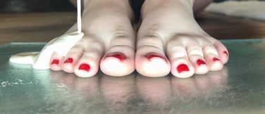 Drenching My Perfect Toes in Creamy Ranch Dressing