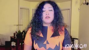 Kim chi mesmerized on Halloween