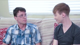 Stepbrothers compete who can fuck mommy better today