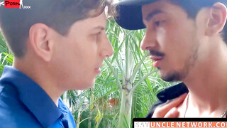 SunKissed Stud Octavio Gets Plowed by a LargerthanLife Ragel in a Scorching Beachside Threesome