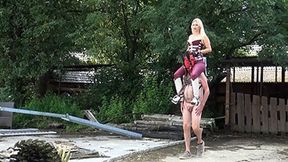 Enjoy shoulder ride on a sunny day - 1 - MP4 (HD)