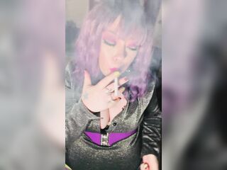 Tina Snua Dresses In A Emo Outfit & Has A Quick Smoke With U - Smokin' Smoker
