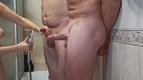 A sexy MILF washes her lovers' cocks. Double blowjob. Ep 30841