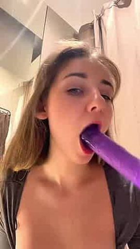 Masturbation - Public - Dildo
