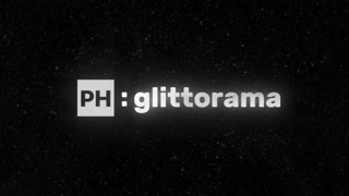 🌟 Une danseuse sexy d'un club privé brille dans l'attente d'un plan à trois