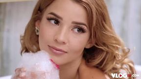 Agatha Vega Makes All Men Excited To Her Seductive Beauty