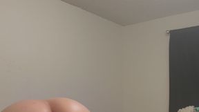 Sexy mixed girl cums on fuck machine