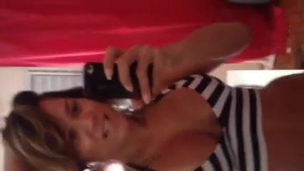 Sexy Hanna d'Oliveira having fun