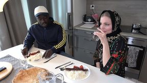 beautiful hijabi housewife invited her husband’s bbc friend over for arabic kebab
