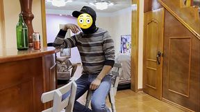 A mi no me inviten a tomar porque siempre termina as&iacute_