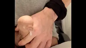 Hard Hairly: Massive Orgasm in Wild Bareback Hookup – GayPorn 18+