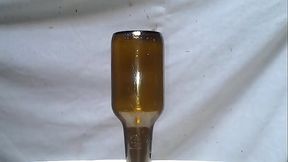 Tenho prazer duplo com as &quot_minis&quot_. Quando bebo e quando engulo no cu.