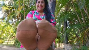 Balbina Big Feet BBW Pantyhose Queen