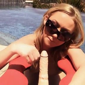 Busty perfect blonde rides sybian outdoors