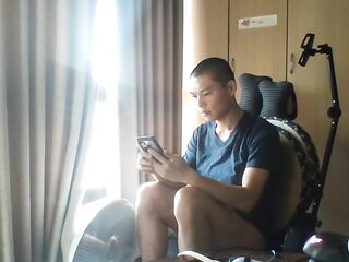 Moments from the quiet side of everyday life