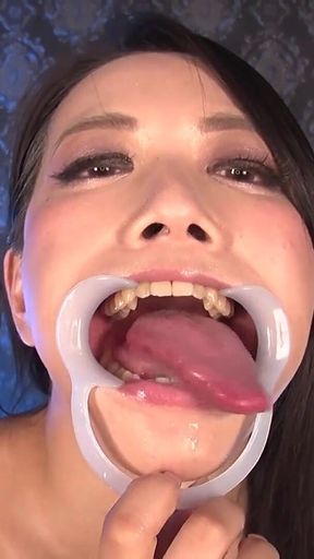 The Dominant Kiwako Oikawa Smears the Dildo with Thick Spit. Fat Tongue + Dirty Talk: Your Orgasm Is Guaranteed.
