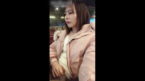 人妖自慰 Sexy transvestite 张思妮 masturbation ejaculation in a cyber cafe