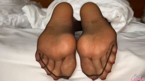 Foot Tease and Cum on Goddesses Nylon Soles in Bed with Morning Glory!