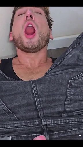 Mika, what a great fuck! What a good bottom!
