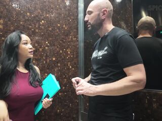 Spicy Worker - the Hawt Abode Agent