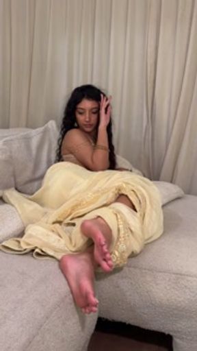 indian girl in saree teases you