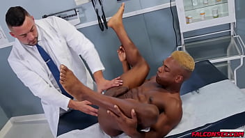 Falconsex.com - Doctor slides his dick in and out of Adrian'_s muscular ass. Adrian Hart new doctor is Lucca Mazz, he immediately strips off every piece of clothing. Dr. begins working a finger into Adrian'_s ass down his hole.