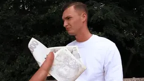 Thirsty gay fucker taking that dick while in a tree (on a tree?)