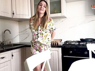 I came to visit my father and screwed my sexy stepmom out of any problems