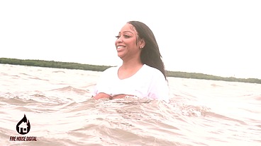 Brija Monet wet t-shirt play