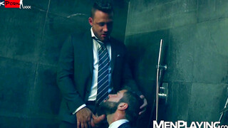 .INTENSEEROUS ENCOUNTER Hector de Silva and Logan Moore Unleash Their Lust in Scorching Shower Sex