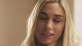 ”VIXEN Sneaky Mick Slides into Deliah's DMs & Beaver”