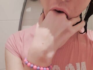 Kinky trans joy in the shower