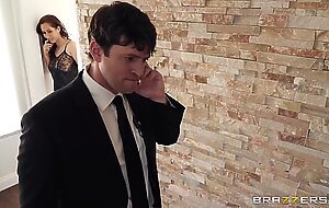 Boning her bodyguard, Preston Parker, Isis Love